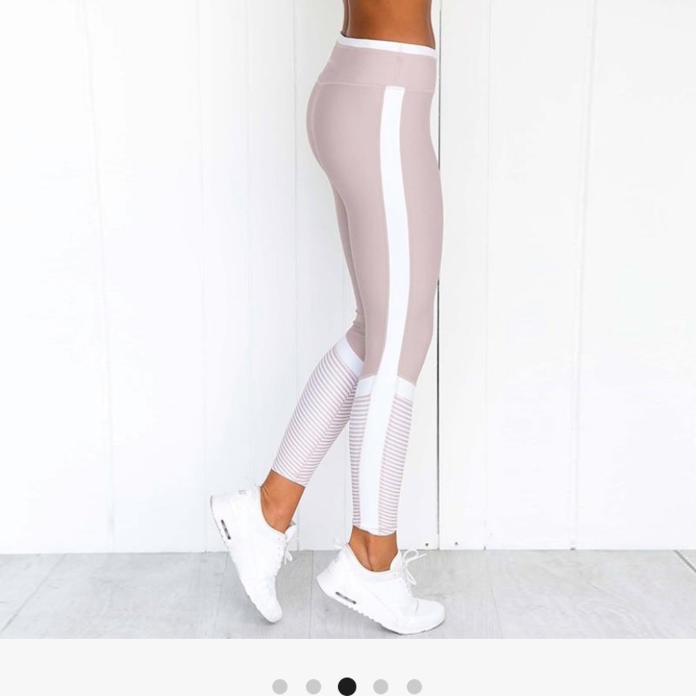 Soft Pink & White Leggings & Sports Bra Set - Picture 6 of 6